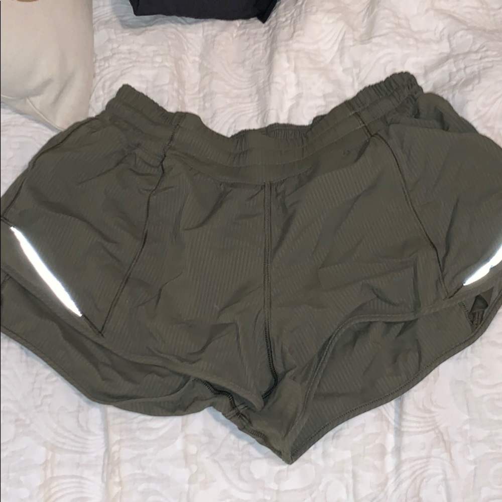 Army green hotty toddy lululemon shorts size 6